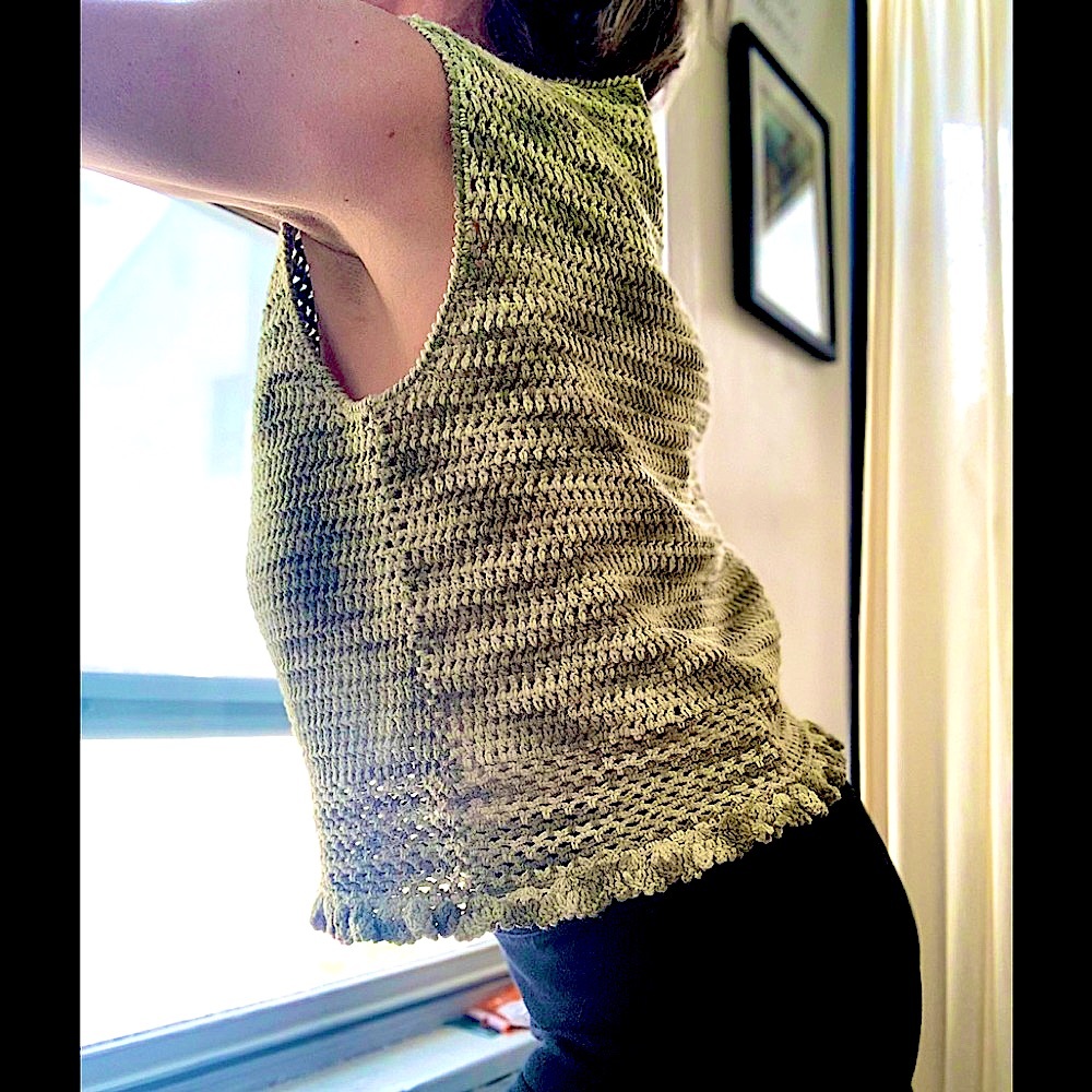 NWOT Little  Short Crochet Top Size L